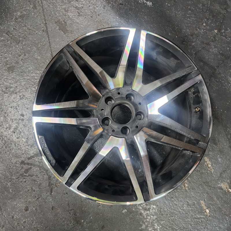 Repaired alloy wheel front