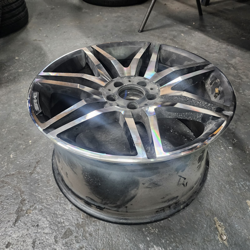 Repaired alloy wheel