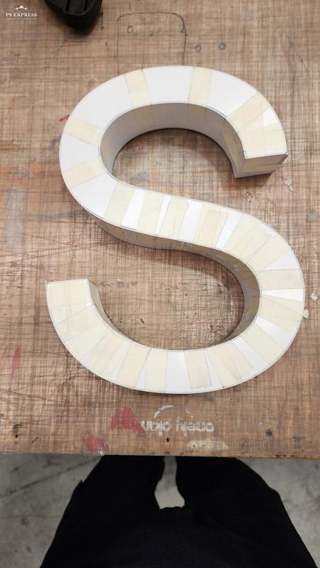 S shape edge letter